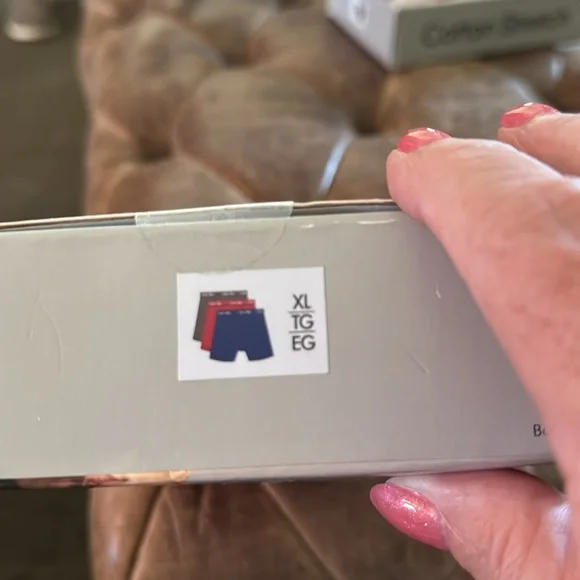 Calvin Klein classic fit XL green, red, and navy cotton stretch - Picture 2 of 4